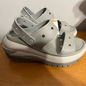 NWT Crocs Mega Crush Sandal - Size 8 - Gray